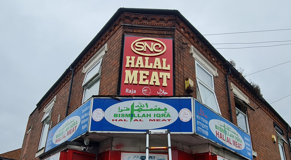 Outdoor Business Signs: Weatherproof Printing for Long-Term Use